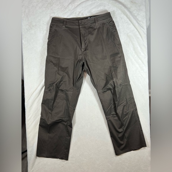 Kuhl Men’s 34W Brown SLACKR Outdoor Tactical Performance Hiking Pants EUC C22 - Picture 1 of 11